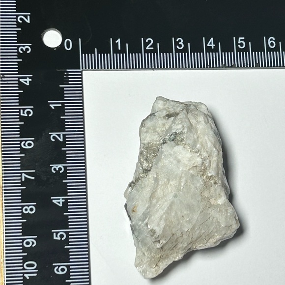 Raw Rainbow Moonstone - Picture 3 of 3